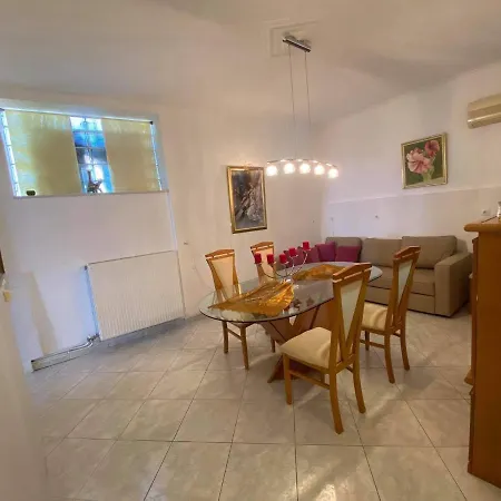 Siga Siga Apartment Megara Exterior photo