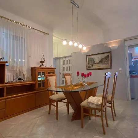 Siga Siga Apartment Megara Exterior photo